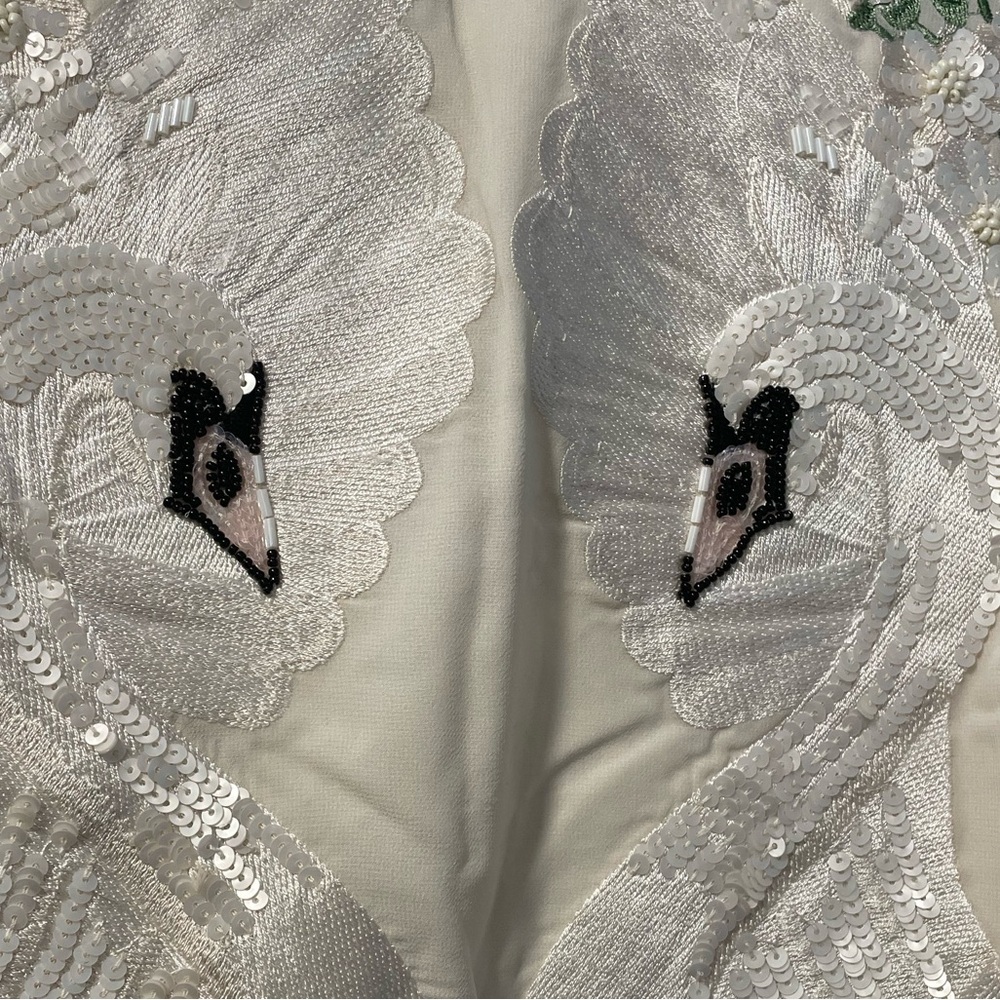 Hope & Ivy Swan Embellished Open Back Maxi Dress - Ivory Bridal Womens US Size 6 - Picture 12 of 16